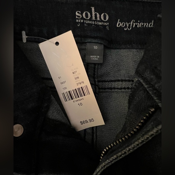 NY&Co. Soho Boyfriend Jeans with Butterflies in Sz. 10.. NWT.. never been worn.. - Picture 4 of 5